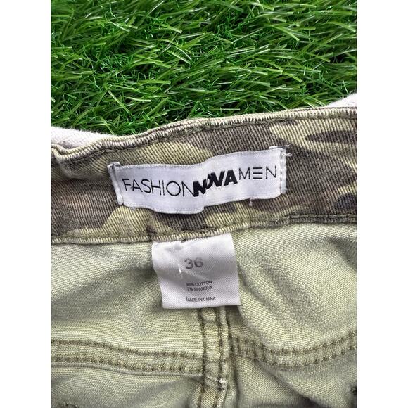 Fashion Nova Men Camo Skinny Distressed Ripped Jeans Sz 36 Streetwear Style - Picture 2 of 7